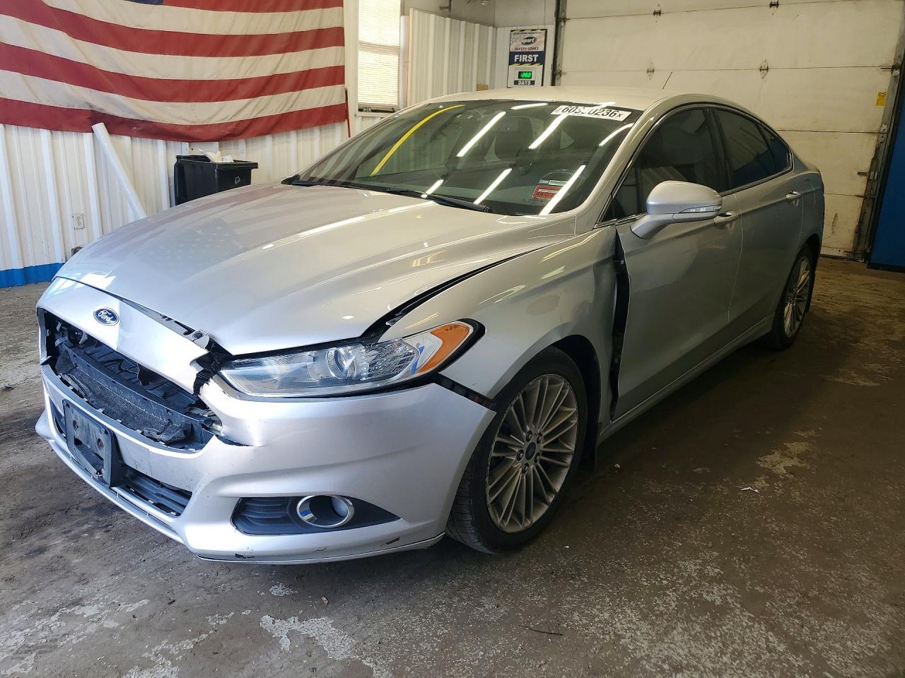 3FA6P0T91FR140895 · 2015 FORD FUSION
