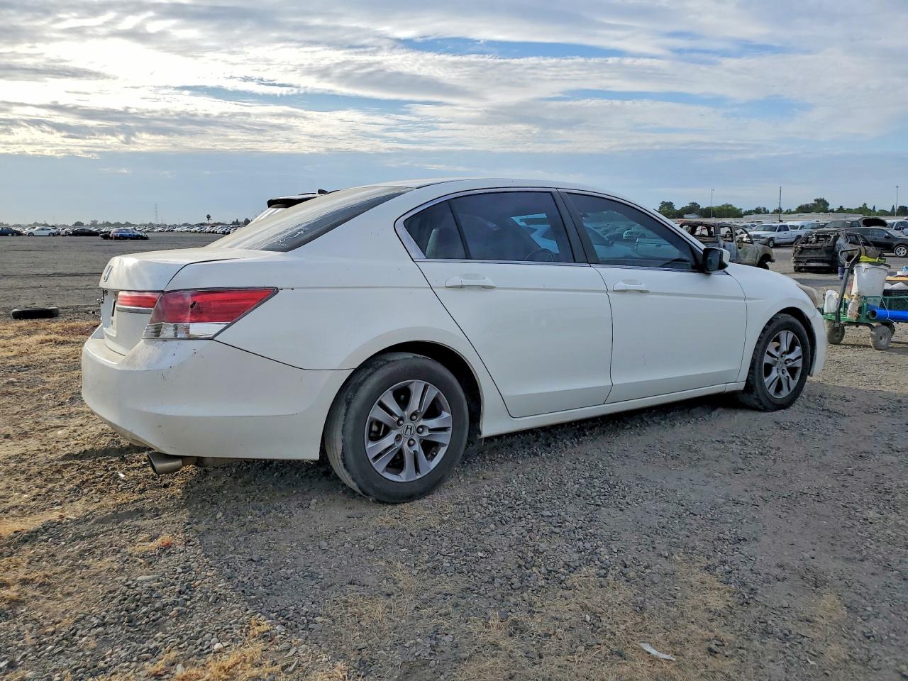 1HGCP2F66CA065970 · 2012 HONDA ACCORD · 2/11