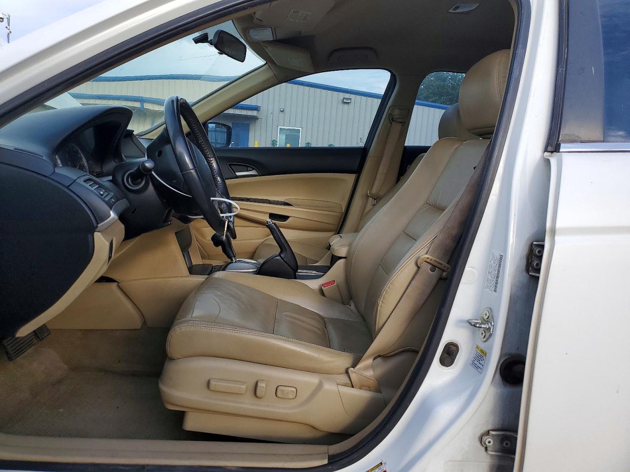 1HGCP2F66CA065970 · 2012 HONDA ACCORD · 6/11