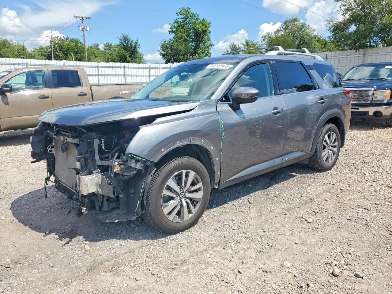 2022 NISSAN PATHFINDER