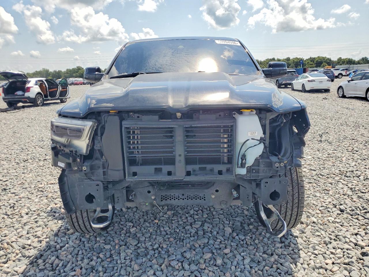 1C6SRFHT5KN738275 · 2019 RAM 1500 · 5/13