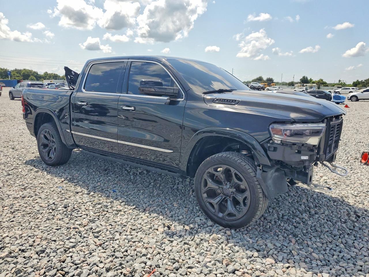 1C6SRFHT5KN738275 · 2019 RAM 1500 · 4/13