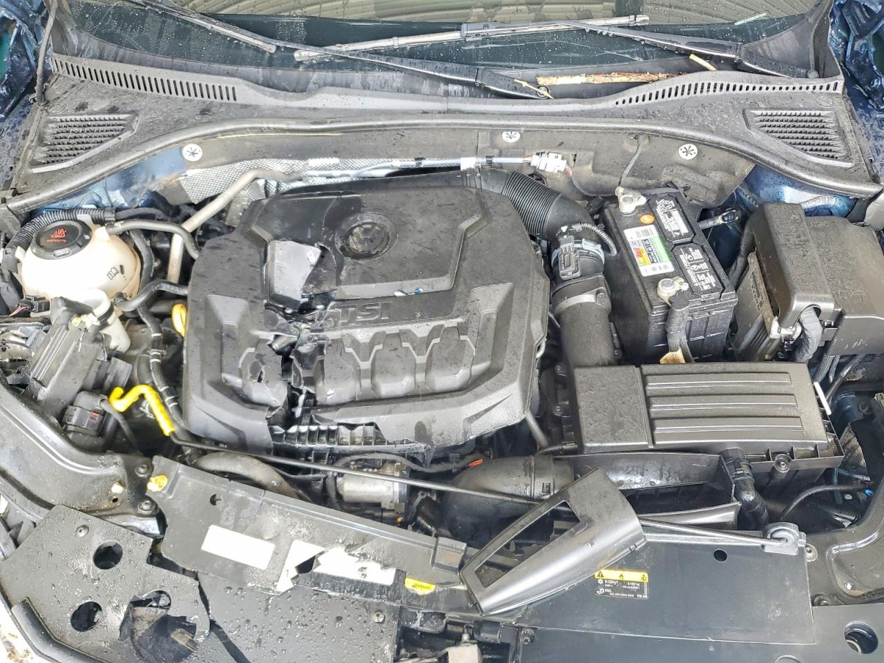1VWSA7A32NC007946 · 2022 VOLKSWAGEN PASSAT · 11/13