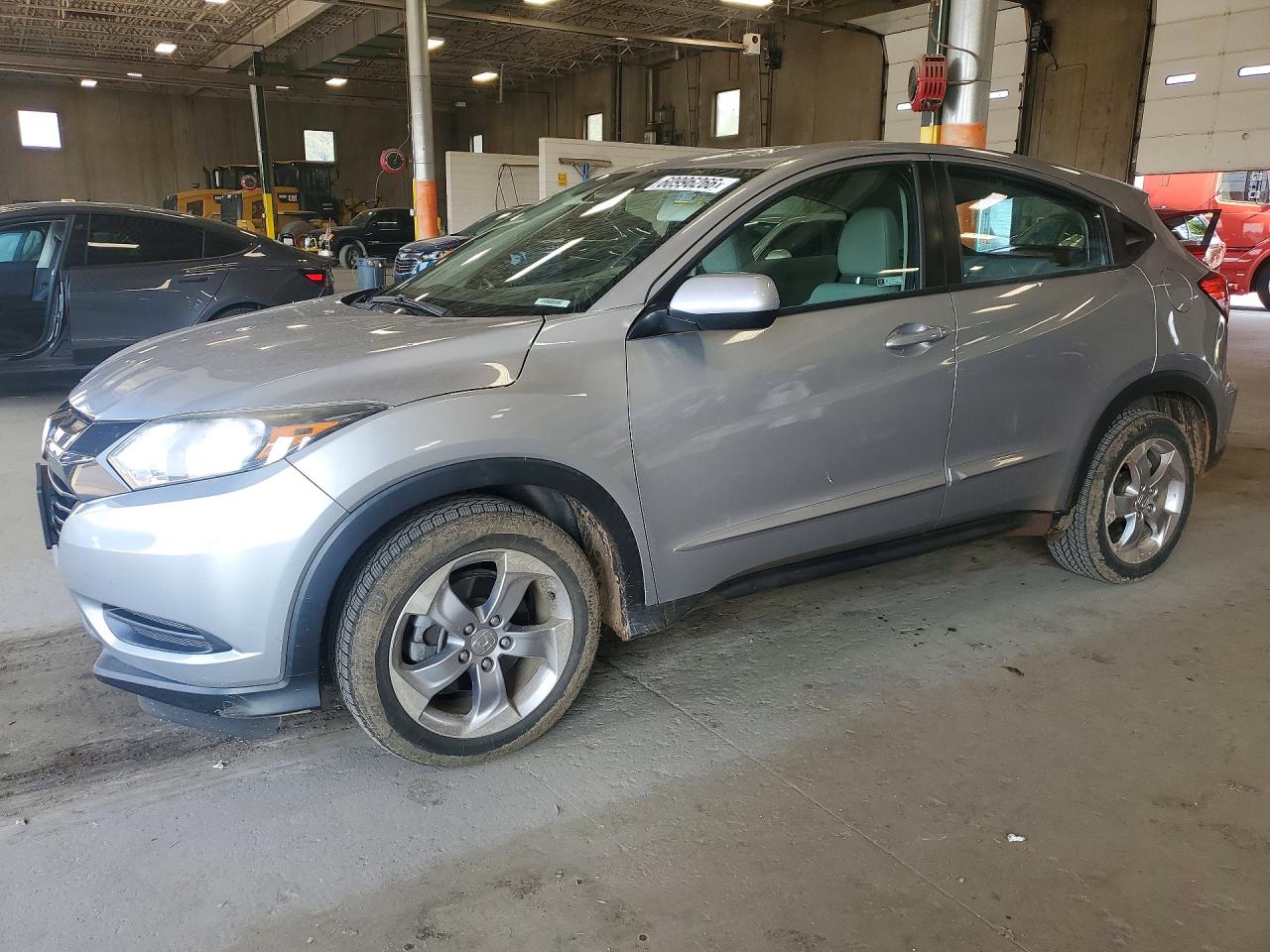 3CZRU6H3XJG723729 · 2018 HONDA HR-V
