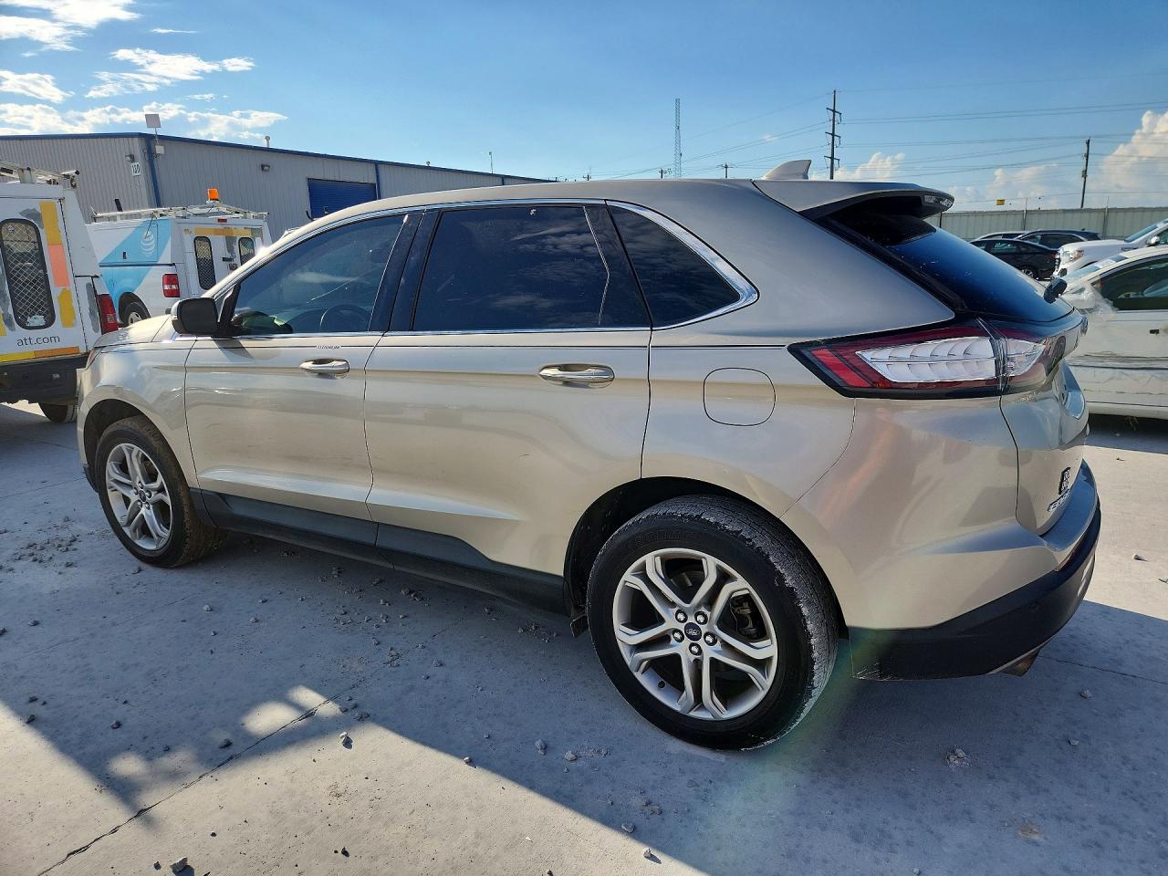 2FMPK3K95HBC26112 · 2017 FORD EDGE · 2/13