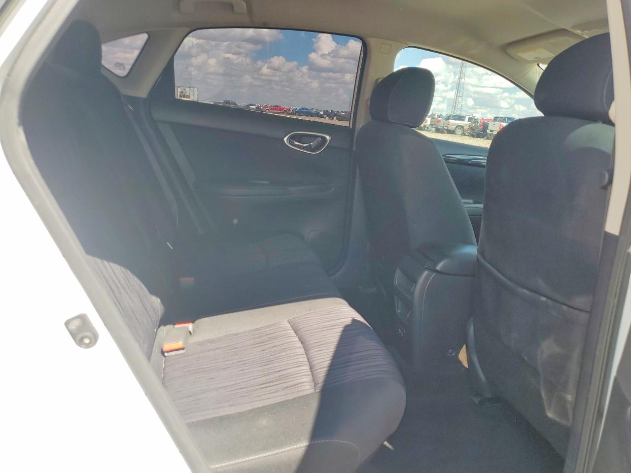 3N1AB7AP1KY322175 · 2019 NISSAN SENTRA · 11/14