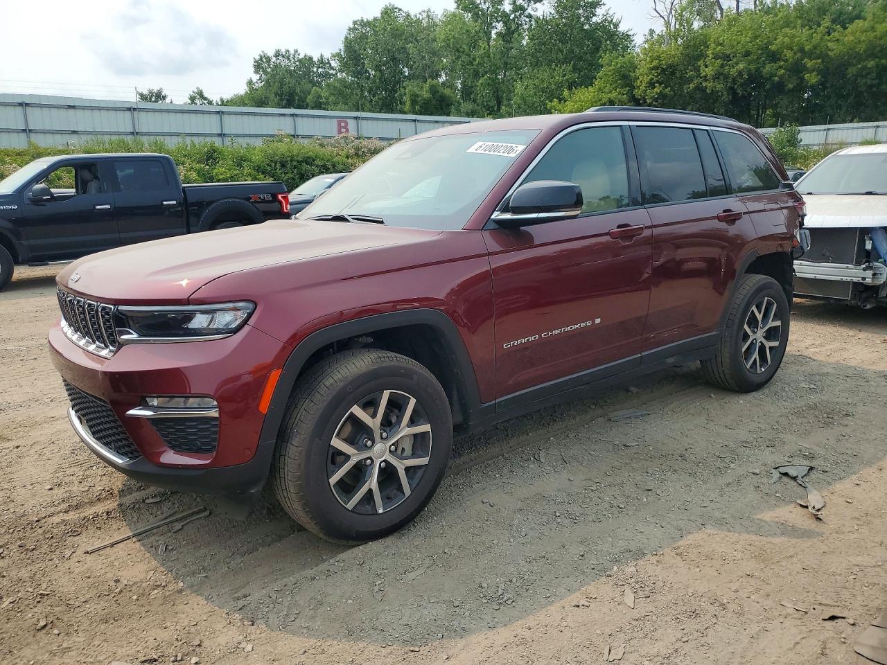 1C4RJHBG3SC357428 · 2025 JEEP GRAND CHEROKEE