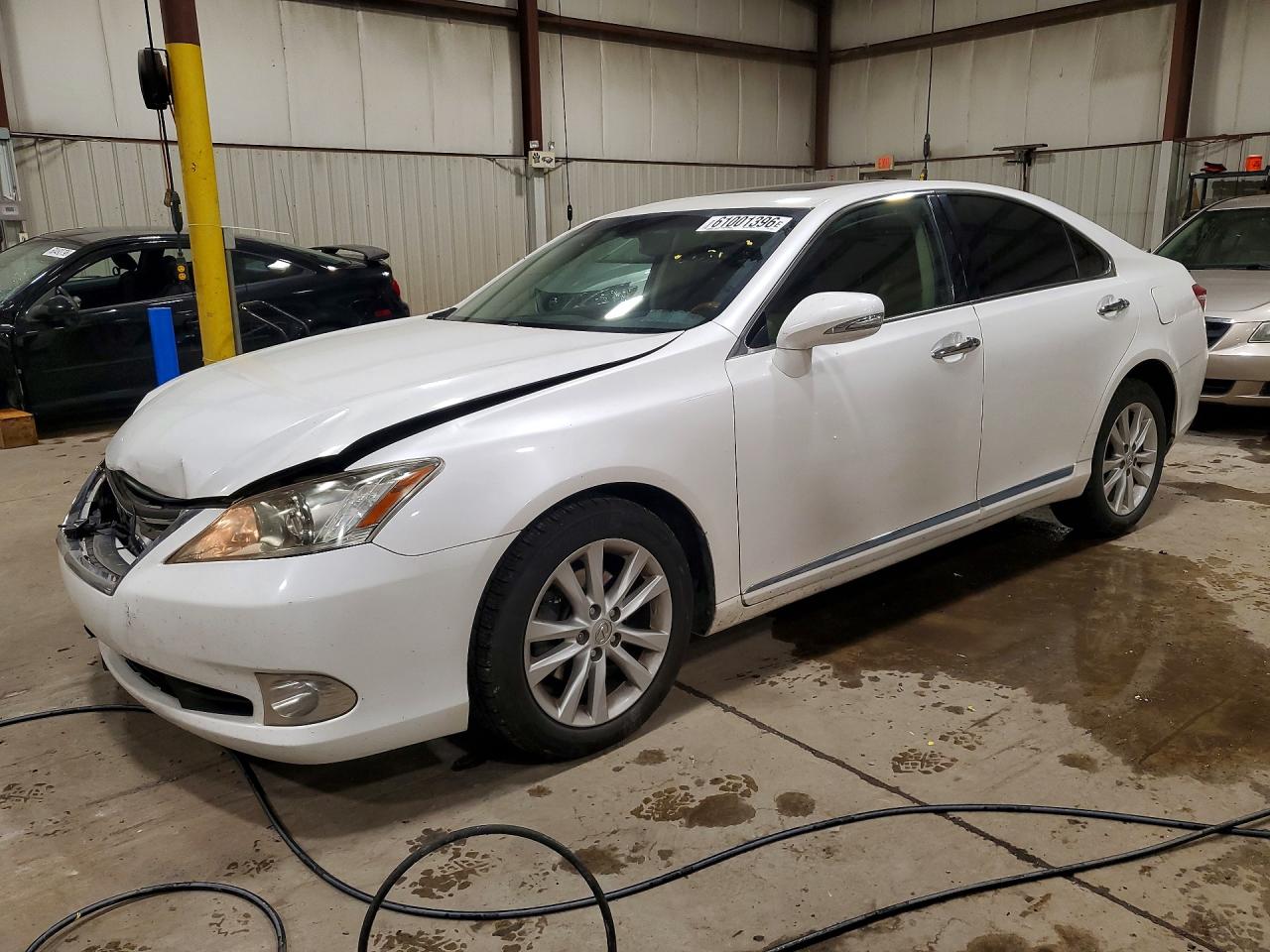 JTHBK1EG3A2345588 · 2010 LEXUS ES