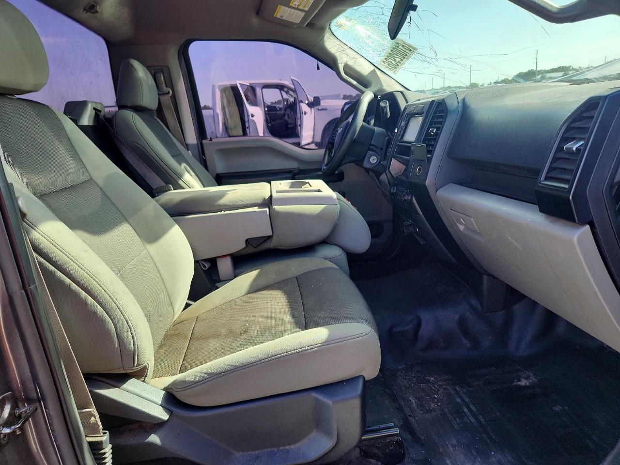 1FTMF1C82GFB71282 · 2016 FORD F150 · 10/12