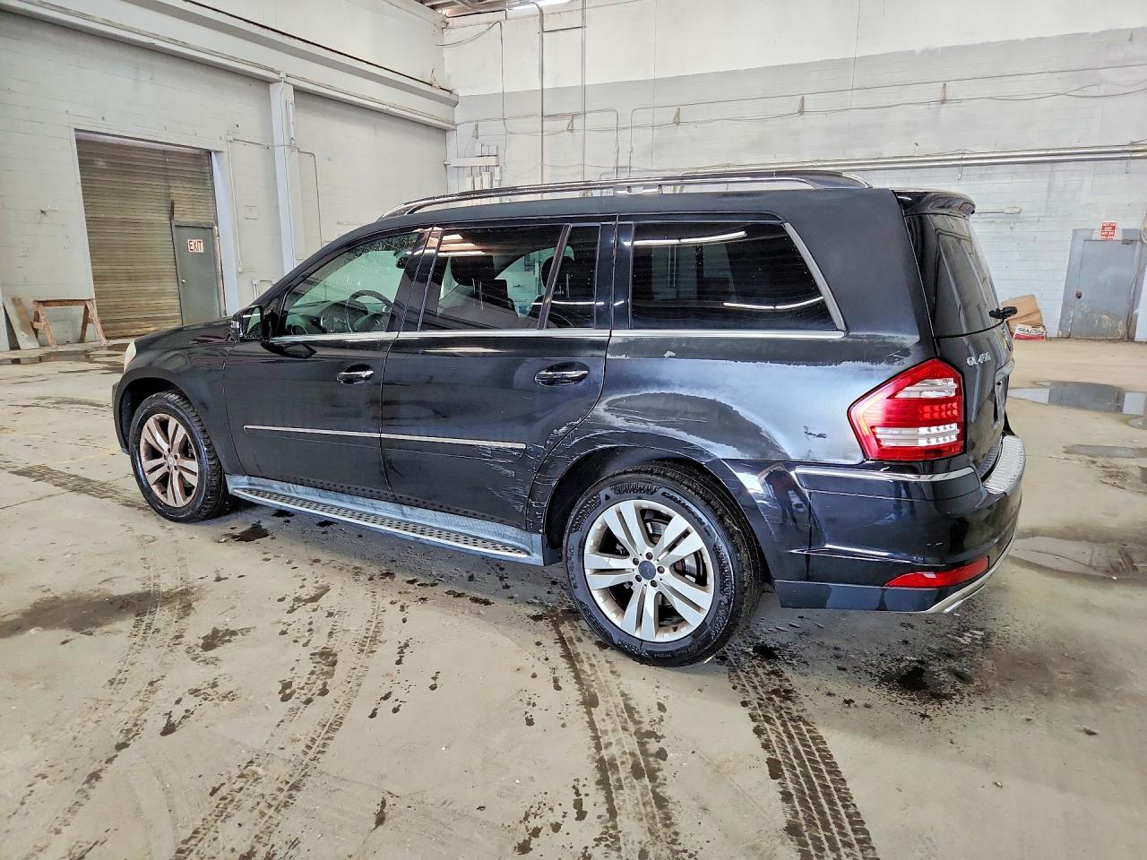 4JGBF7BE1CA802916 · 2012 MERCEDES-BENZ GL · 2/13