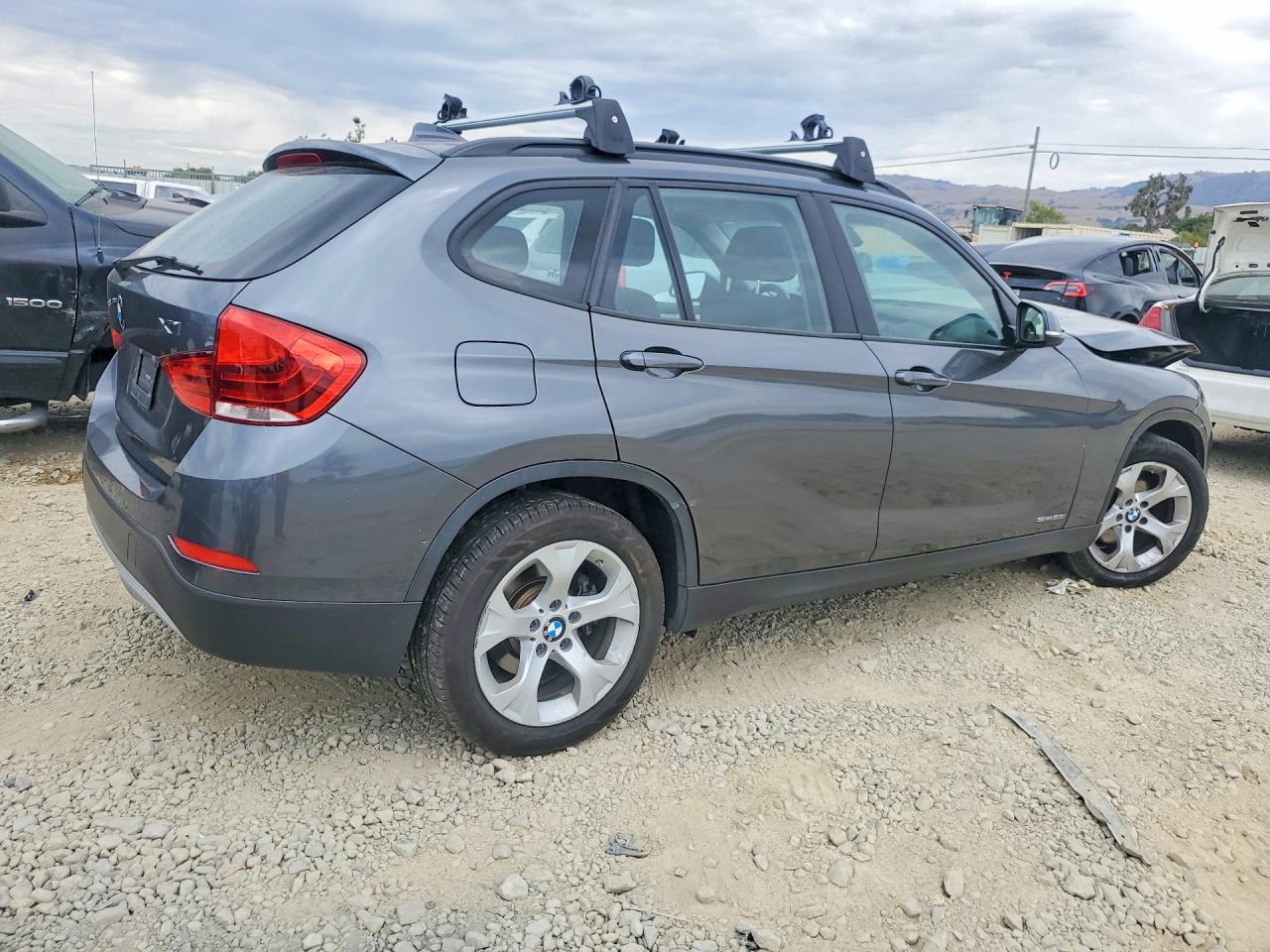 WBAVM1C54EVW49184 · 2014 BMW X1 · 3/13