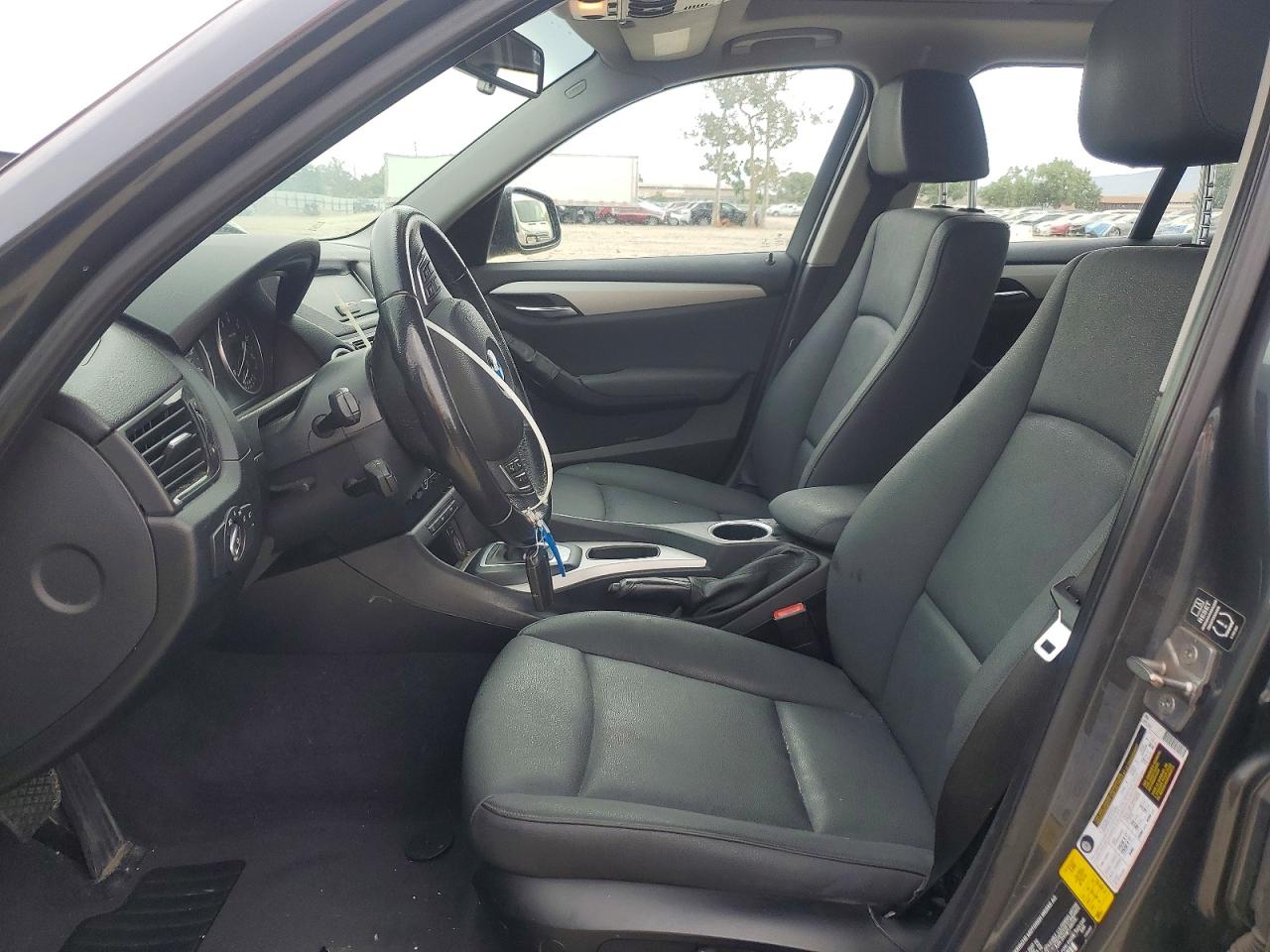 WBAVM1C54EVW49184 · 2014 BMW X1 · 7/13
