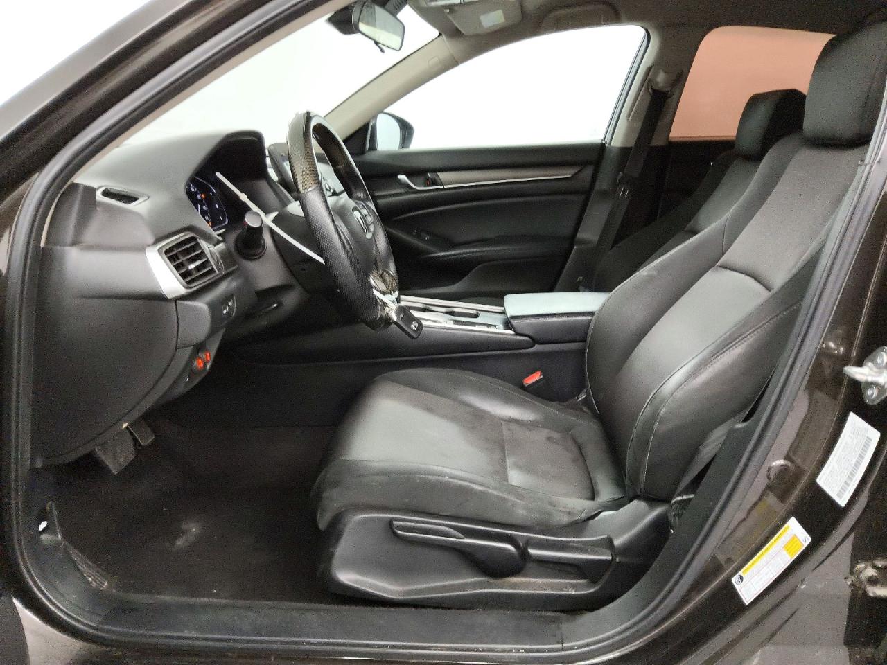 1HGCV1F14JA031298 · 2018 HONDA ACCORD · 7/12