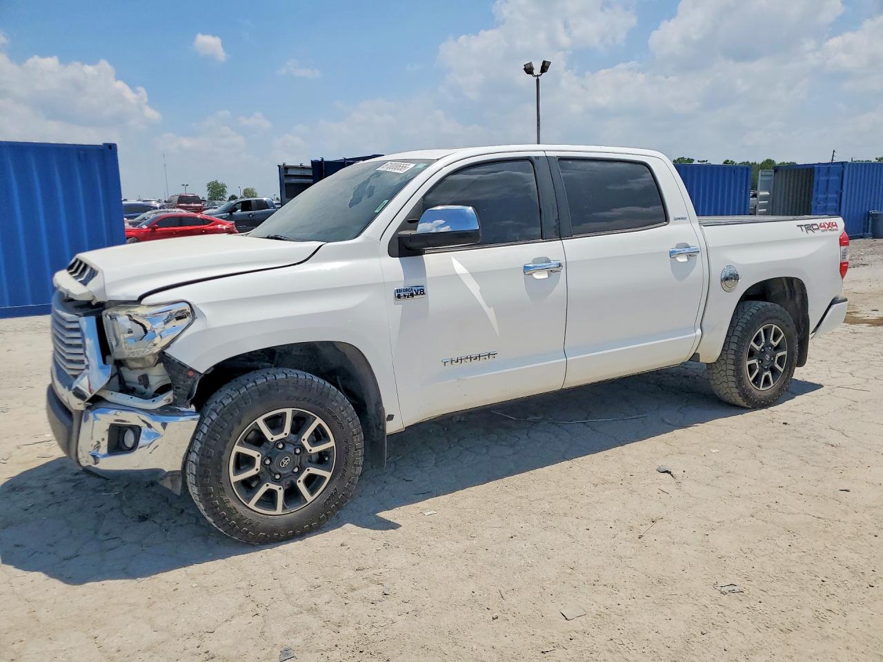 5TFHW5F10HX639657 · 2017 TOYOTA TUNDRA
