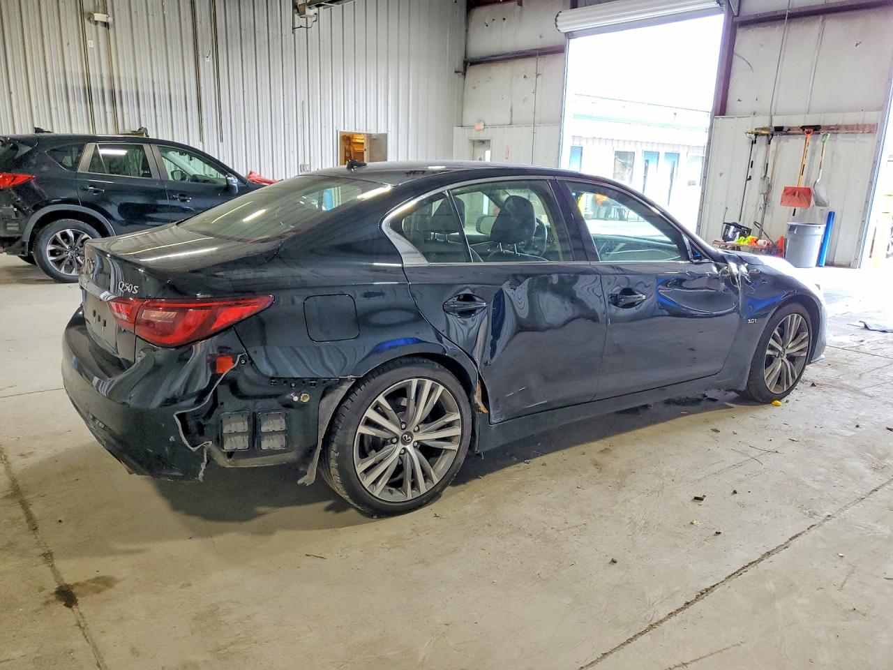 JN1EV7AR5JM441374 · 2018 INFINITI Q50 · 3/12