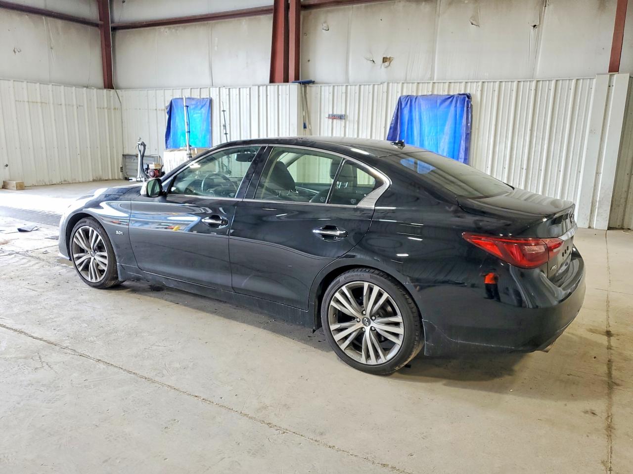 JN1EV7AR5JM441374 · 2018 INFINITI Q50 · 2/12