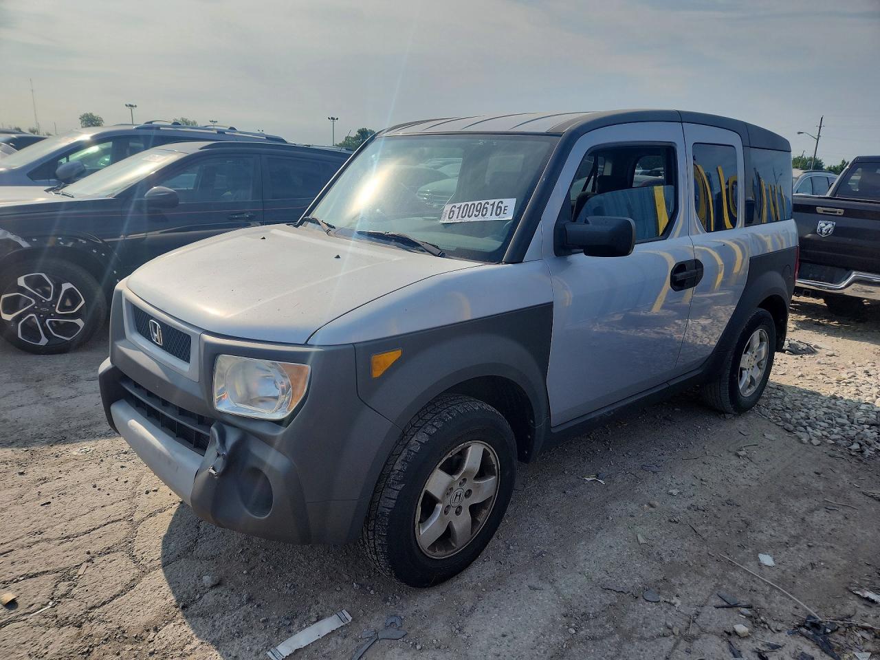 5J6YH28554L036451 · 2004 HONDA ELEMENT