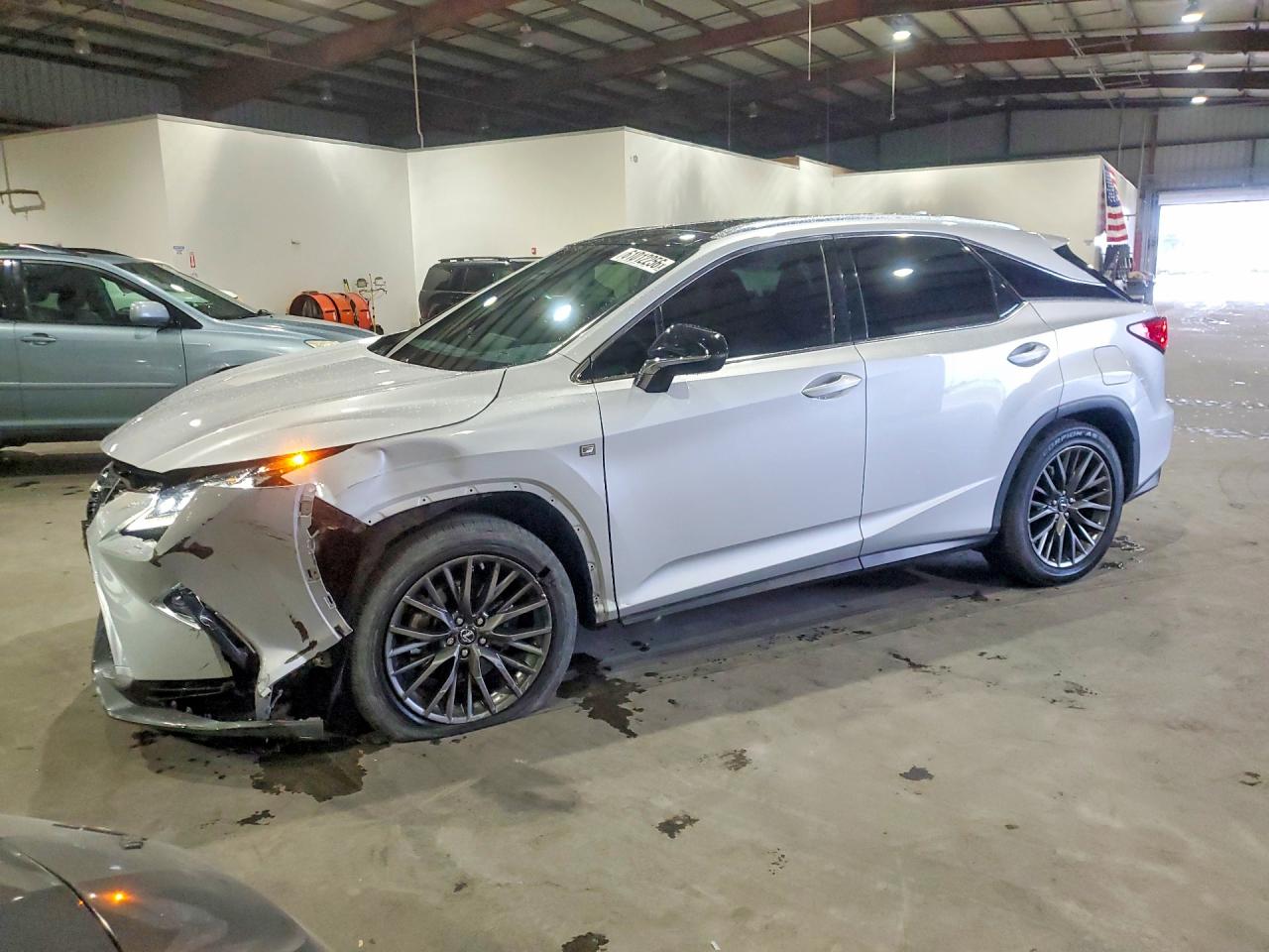 2T2BZMCA3JC138077 · 2018 LEXUS RX 350