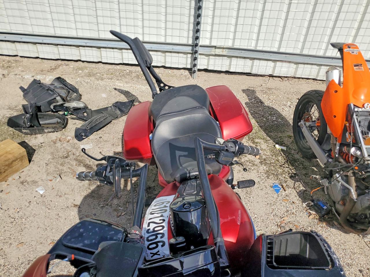 1HD1KTP18KB636380 · 2019 HARLEY-DAVIDSON FLTRXS · 2/9