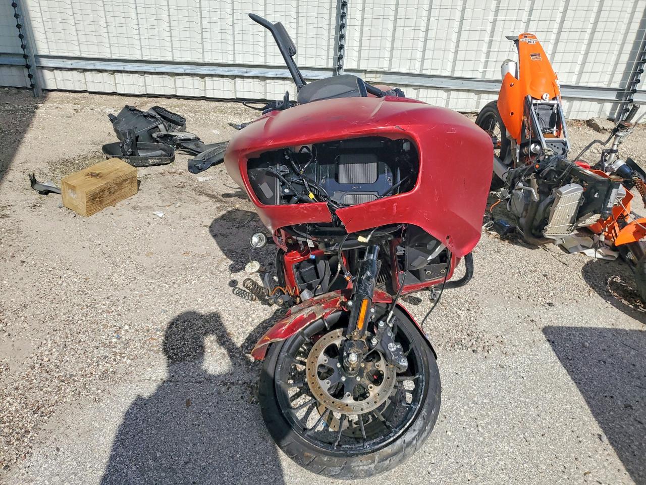 1HD1KTP18KB636380 · 2019 HARLEY-DAVIDSON FLTRXS · 5/9