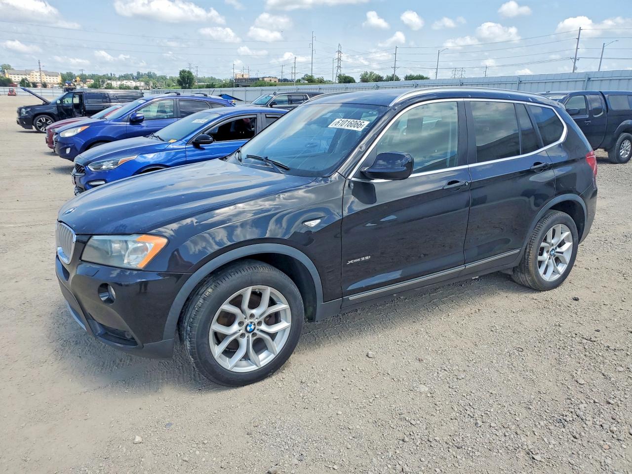 5UXWX7C55BLL15317 · 2011 BMW X3
