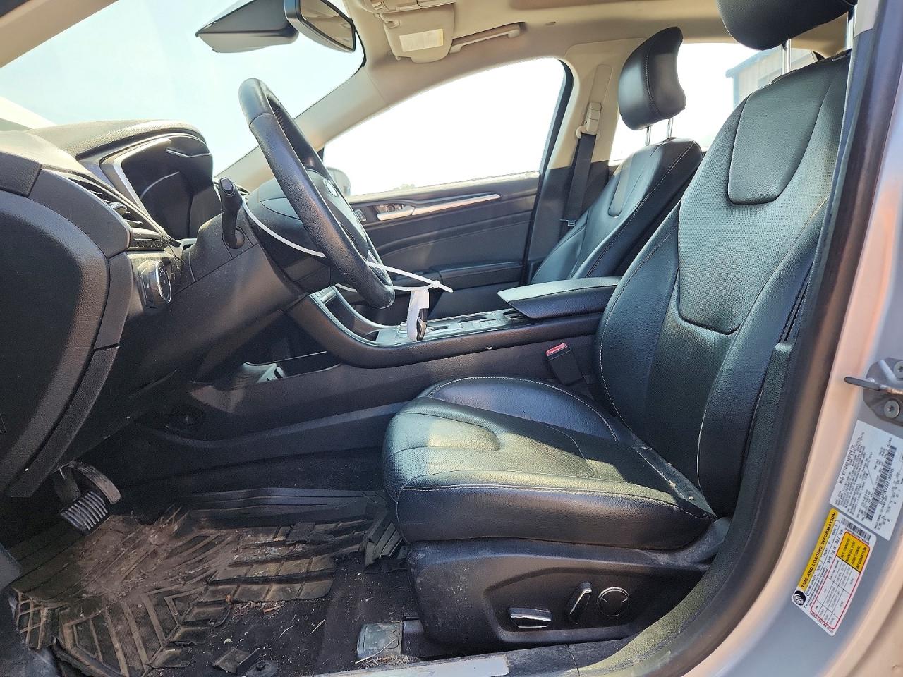 3FA6P0RU3KR180045 · 2019 FORD FUSION · 7/13
