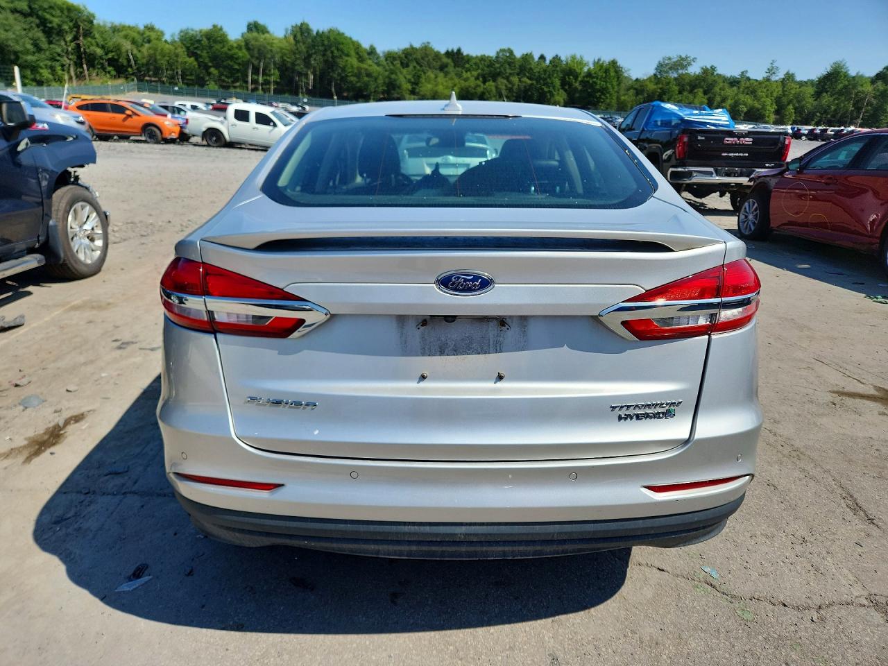 3FA6P0RU3KR180045 · 2019 FORD FUSION · 6/13