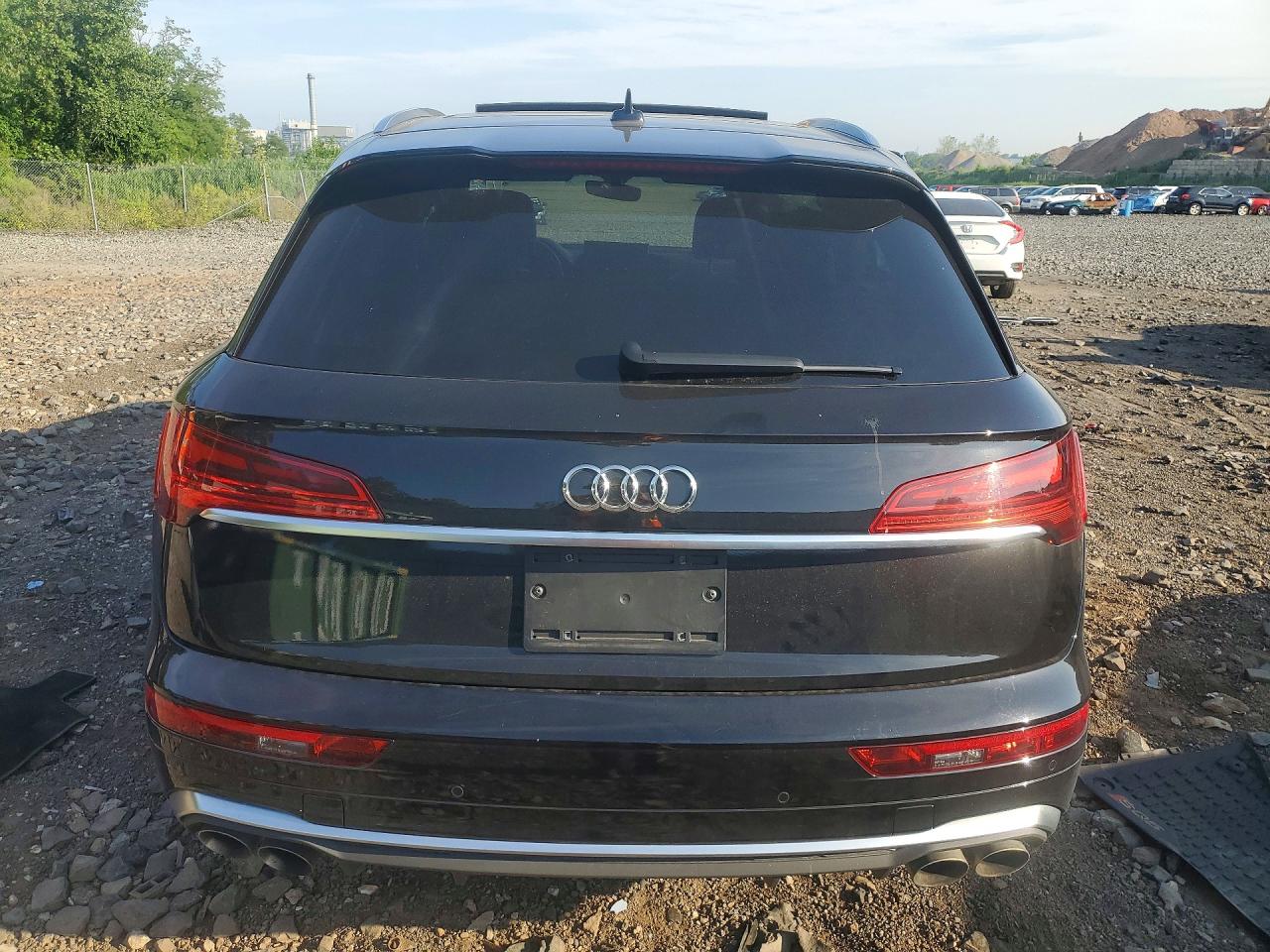 WA1B4AFY5R2050548 · 2024 AUDI SQ5 · 6/13