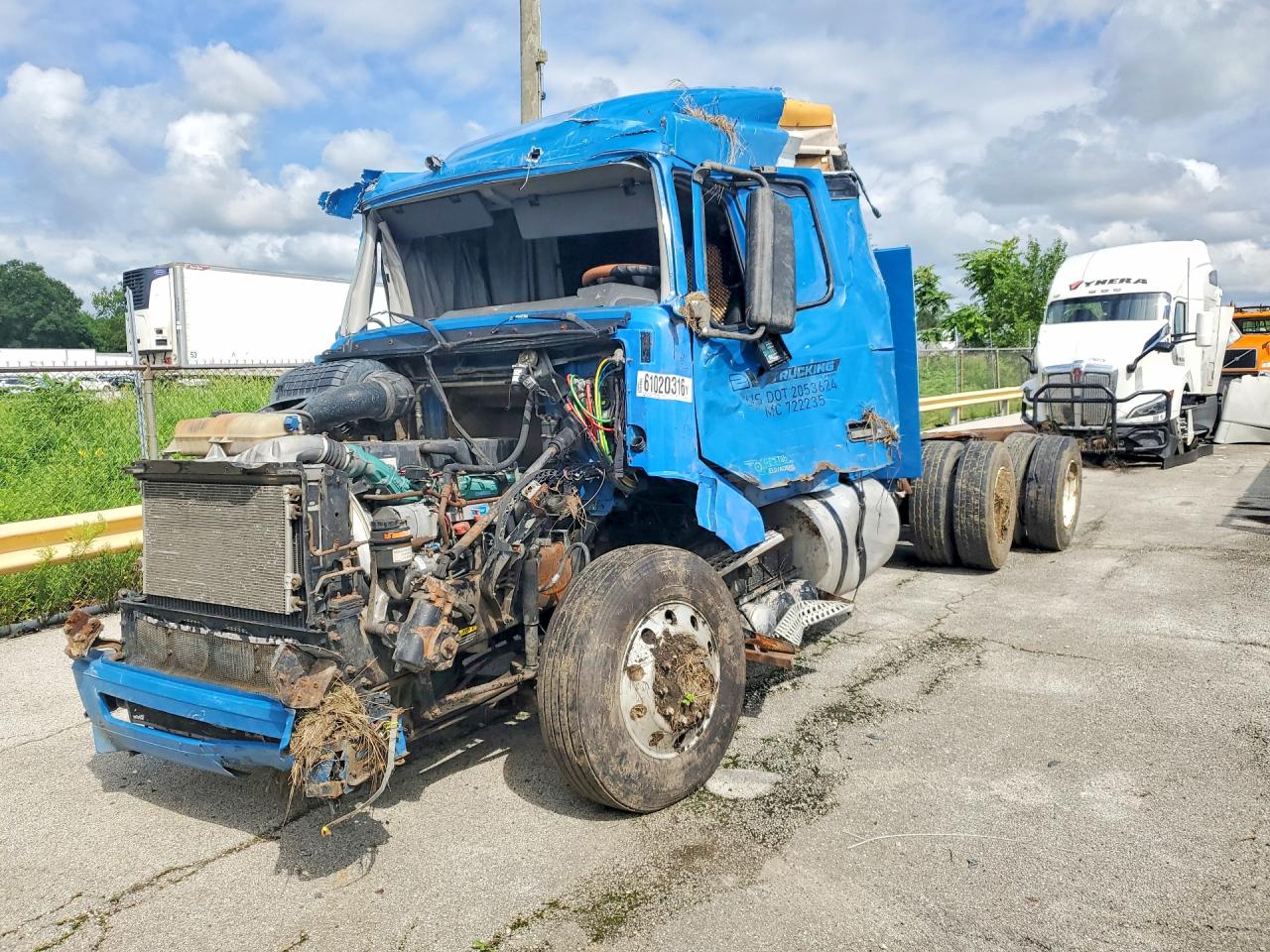 2006 VOLVO VN
