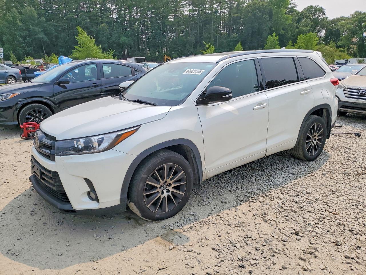 5TDJZRFH3HS517684 · 2017 TOYOTA HIGHLANDER