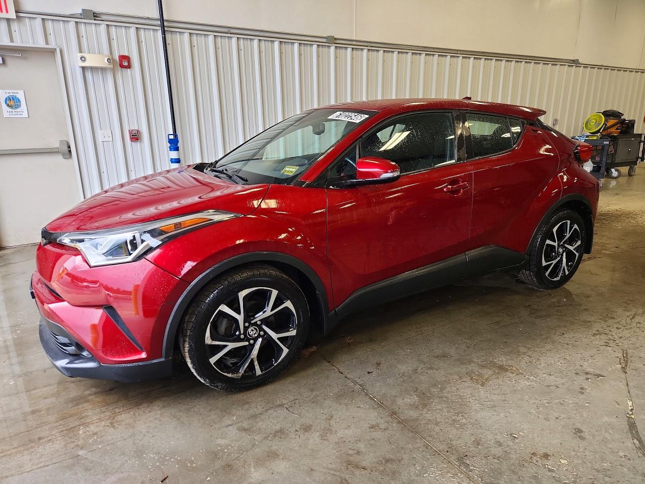 NMTKHMBX3JR008111 · 2018 TOYOTA C-HR
