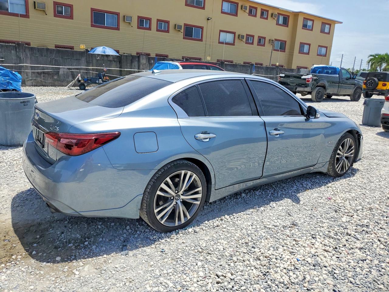 JN1EV7AP6JM356641 · 2018 INFINITI Q50 · 3/12