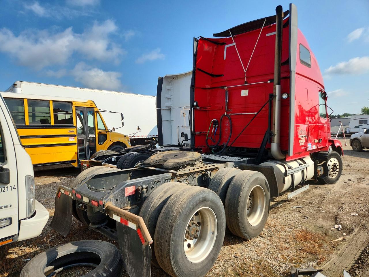 4V4NC9EH6CN550329 · 2012 VOLVO VN VNL · 3/14