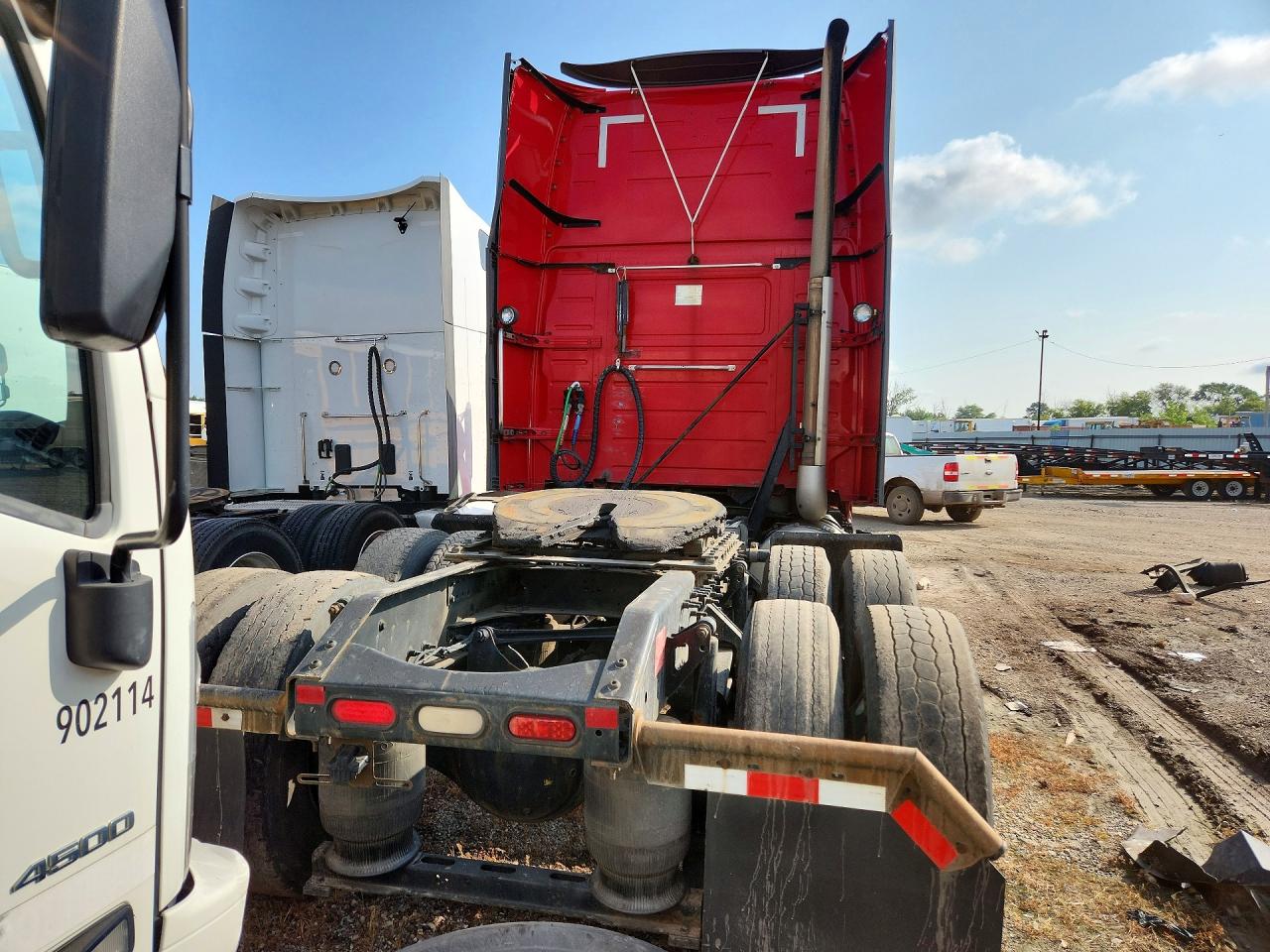 4V4NC9EH6CN550329 · 2012 VOLVO VN VNL · 6/14