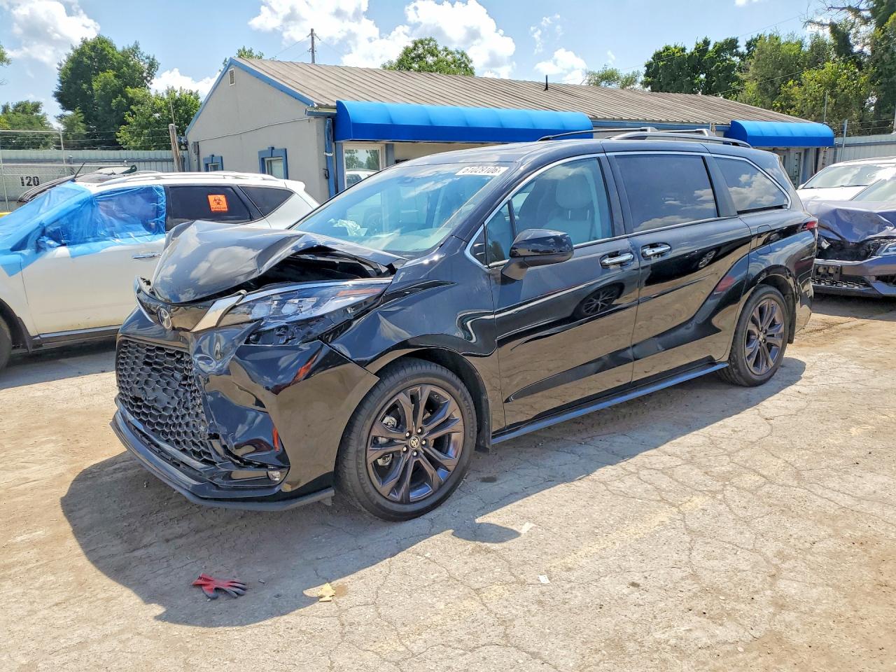5TDDRKEC4RS224419 · 2024 TOYOTA SIENNA