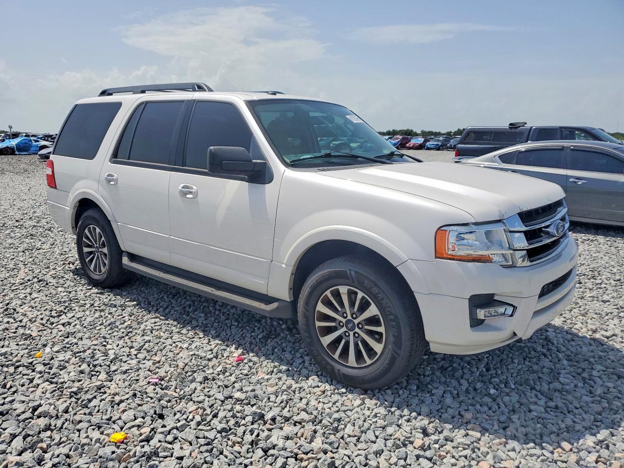 1FMJU1HT8HEA81482 · 2017 FORD EXPEDITION · 4/13
