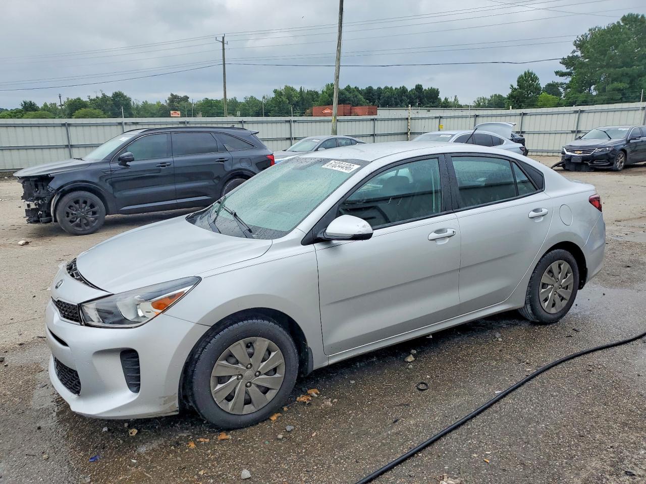 3KPA24AD5LE327352 · 2020 KIA RIO