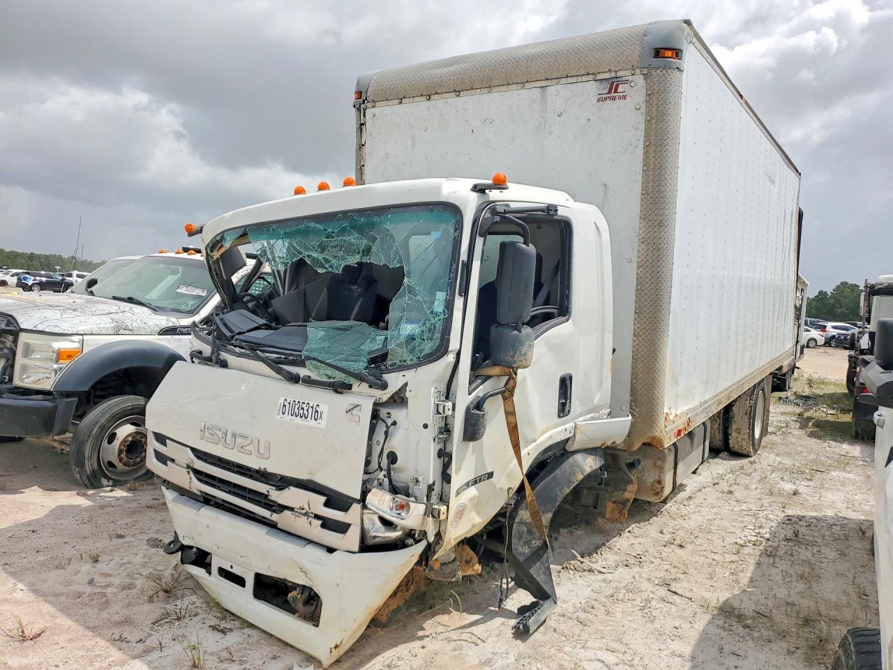 54DK6S1F6SSA02427 · 2025 ISUZU FTR