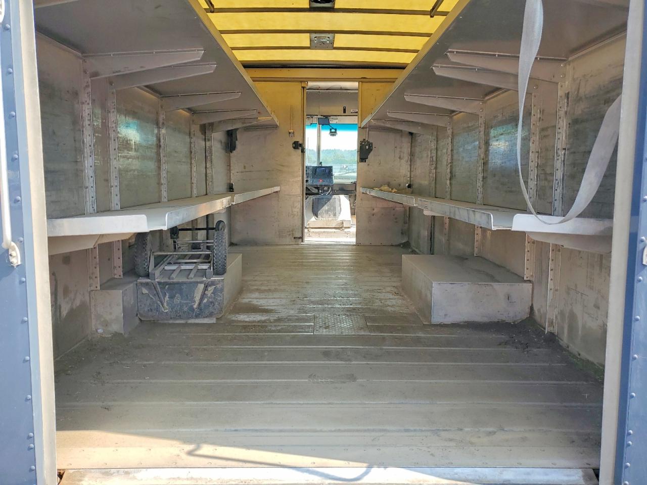 1FC3E4K69KDC48489 · 2019 FORD E450 · 10/13