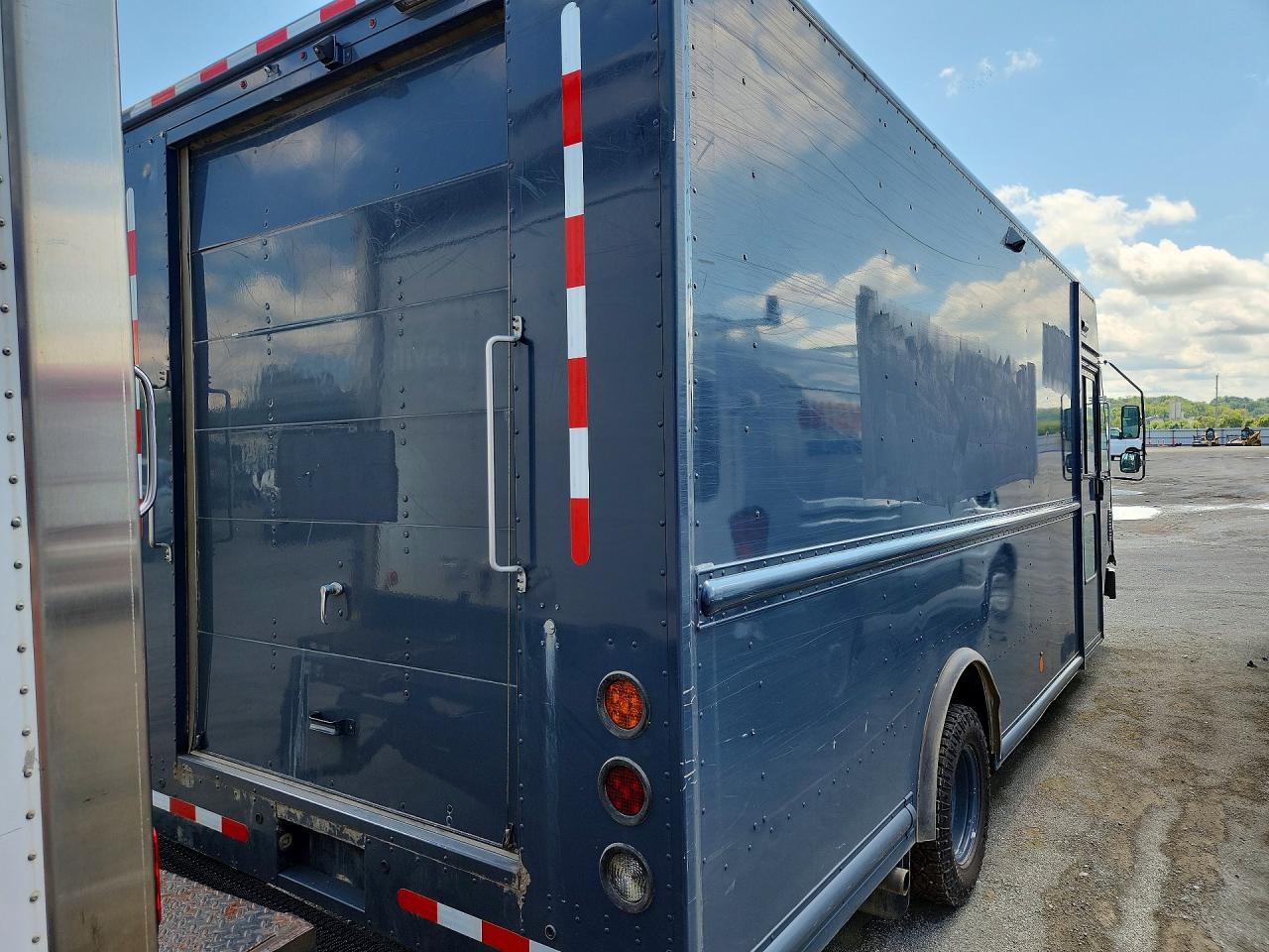 1FC3E4K69KDC48489 · 2019 FORD E450 · 3/13