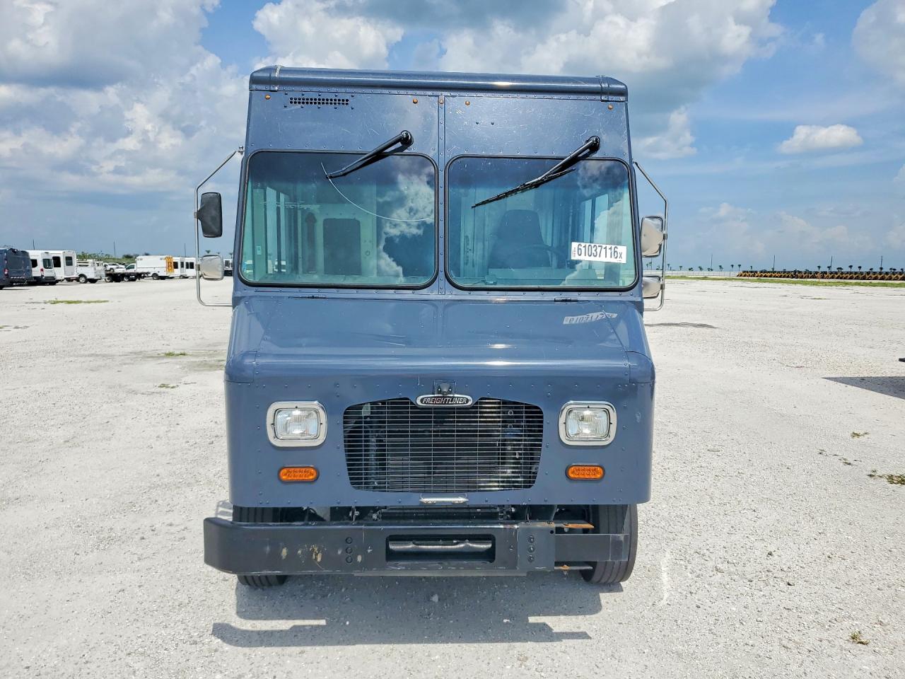 4UZAC2EA1LCMH7863 · 2020 FREIGHTLINER MT45 · 5/13