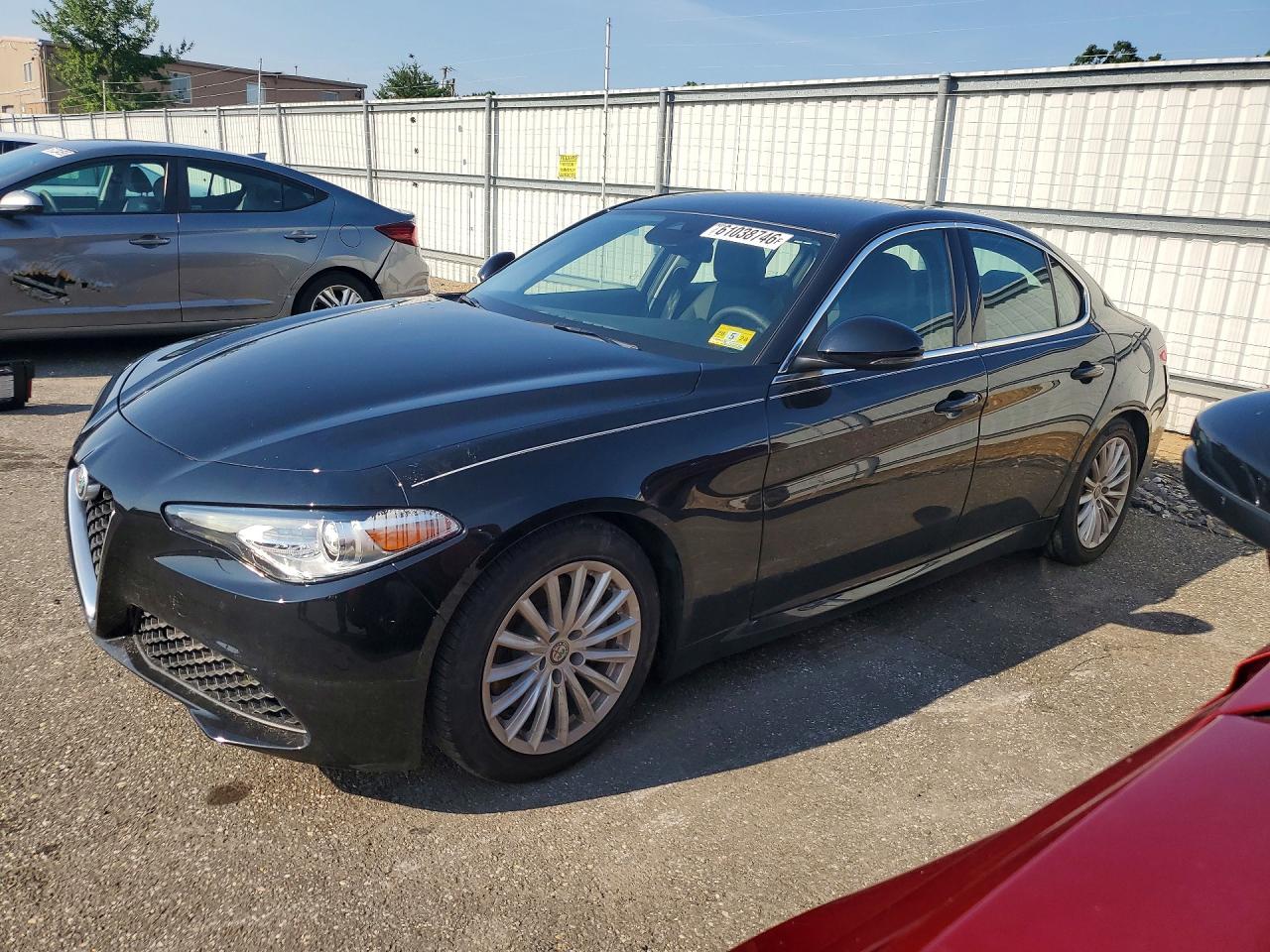 ZARFAMAN1M7647552 · 2021 ALFA ROMEO GIULIA