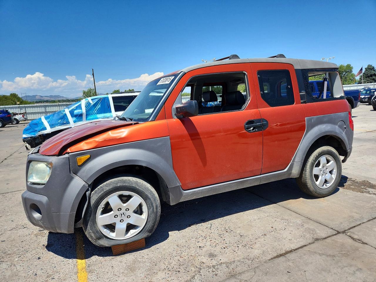 5J6YH28584L016369 · 2004 HONDA ELEMENT