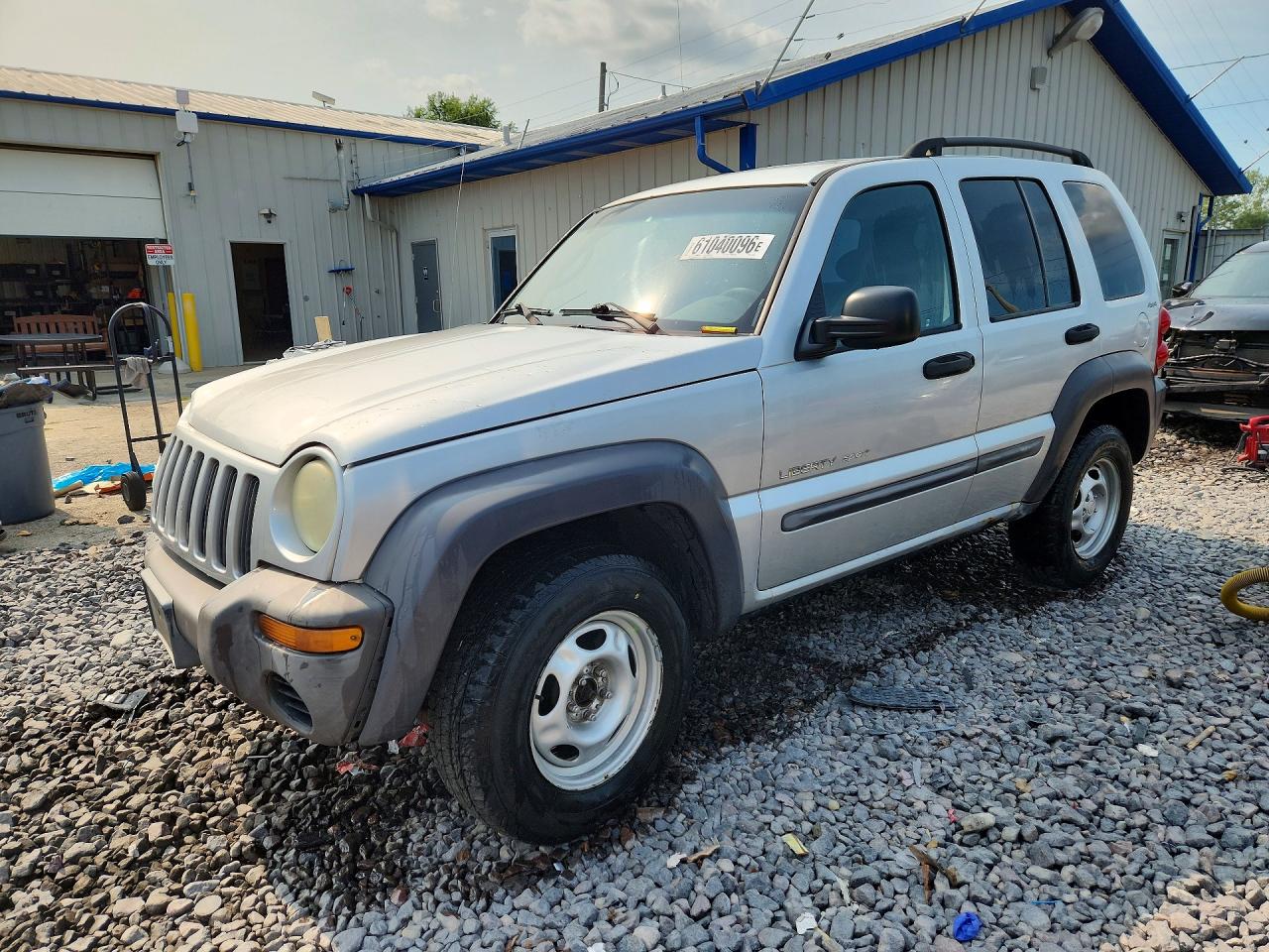 1J4GL48K22W256248 · 2002 JEEP LIBERTY