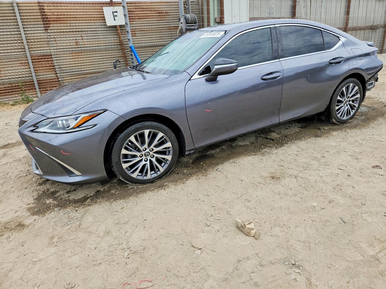 58AD11D14MU001694 · 2021 LEXUS ES 250