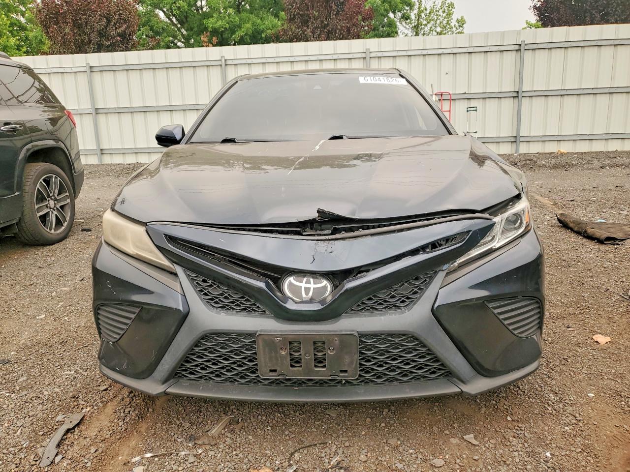 4T1B11HK2JU611722 · 2018 TOYOTA CAMRY · 5/12