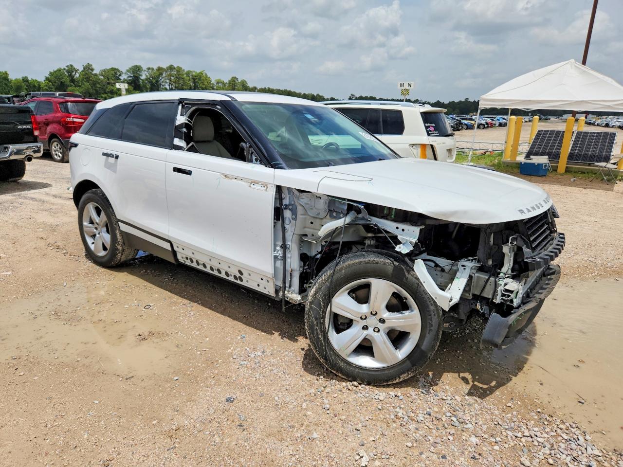 SALYJ2EX1MA312998 · 2021 LAND ROVER RANGE ROVER VELAR · 4/14
