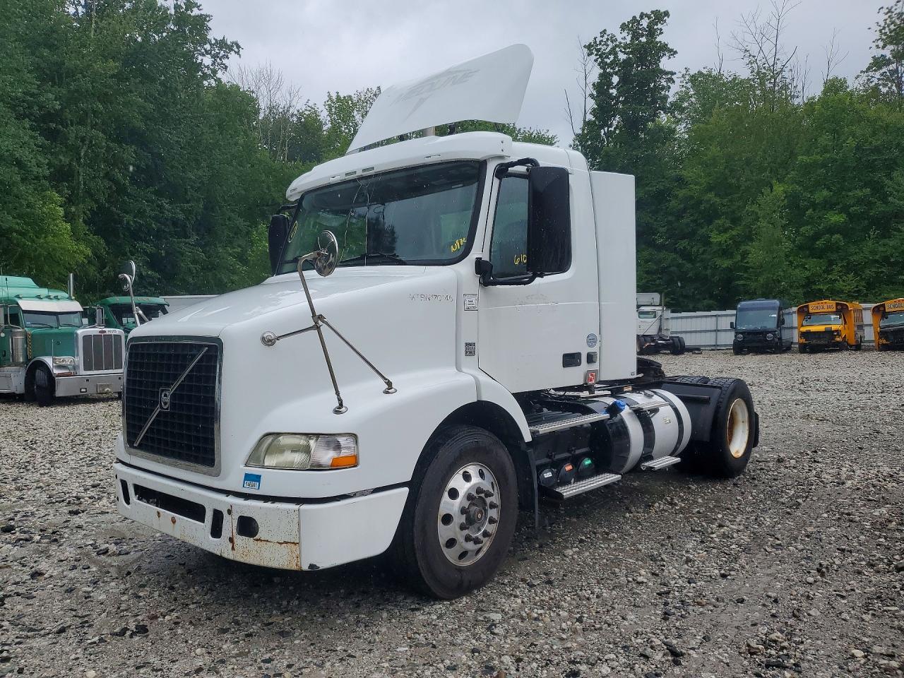 4V4M19EGXEN170146 · 2014 VOLVO VN