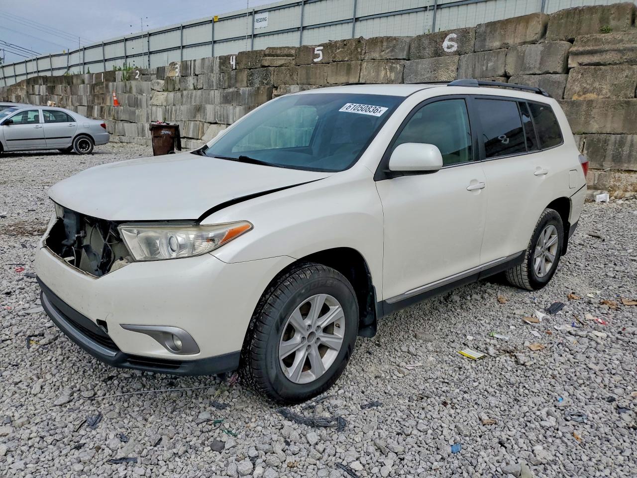 5TDBK3EH5DS245284 · 2013 TOYOTA HIGHLANDER