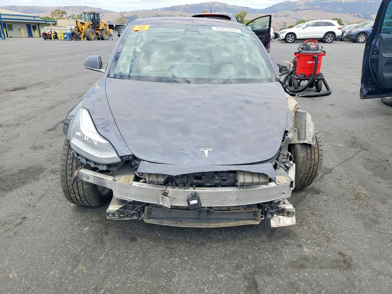5YJ3E1EB9JF147287 · 2018 TESLA MODEL 3 · 5/12